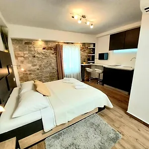 Studio Pomalo/ Take It Easy , Split Croatie